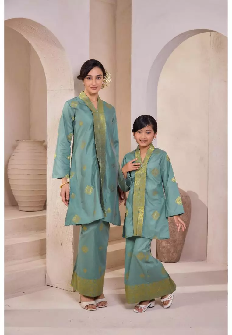 Kebarung Songket Mahsuri