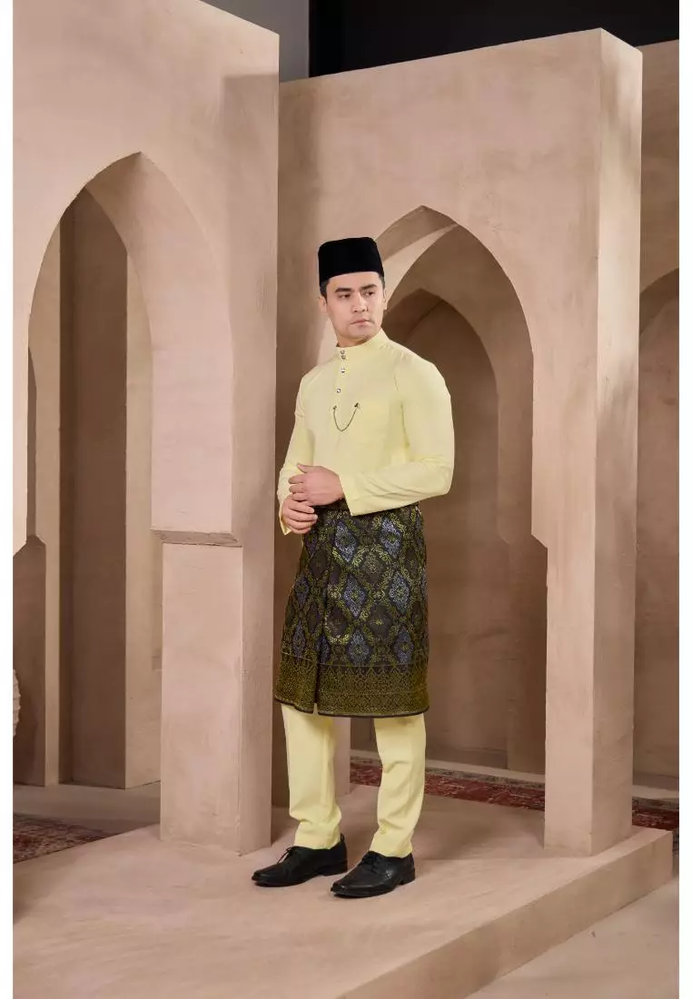 Baju Melayu Mahkota