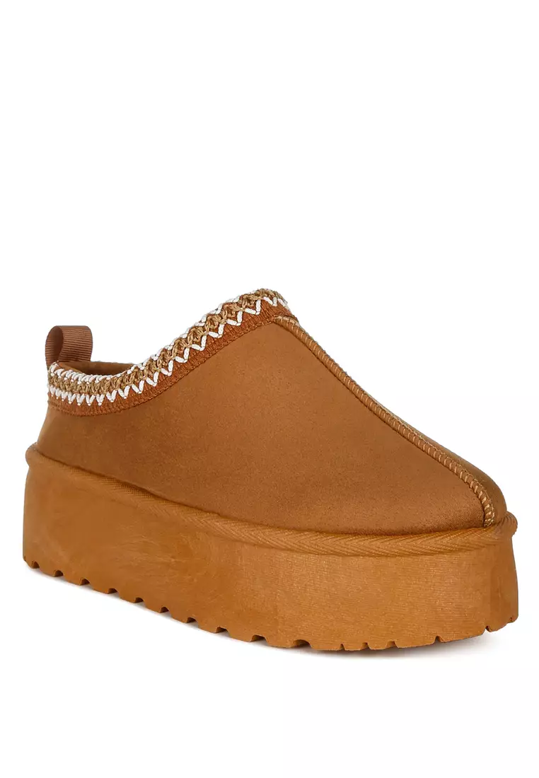 Embroidered Platform Classic Slip-On in Tan
