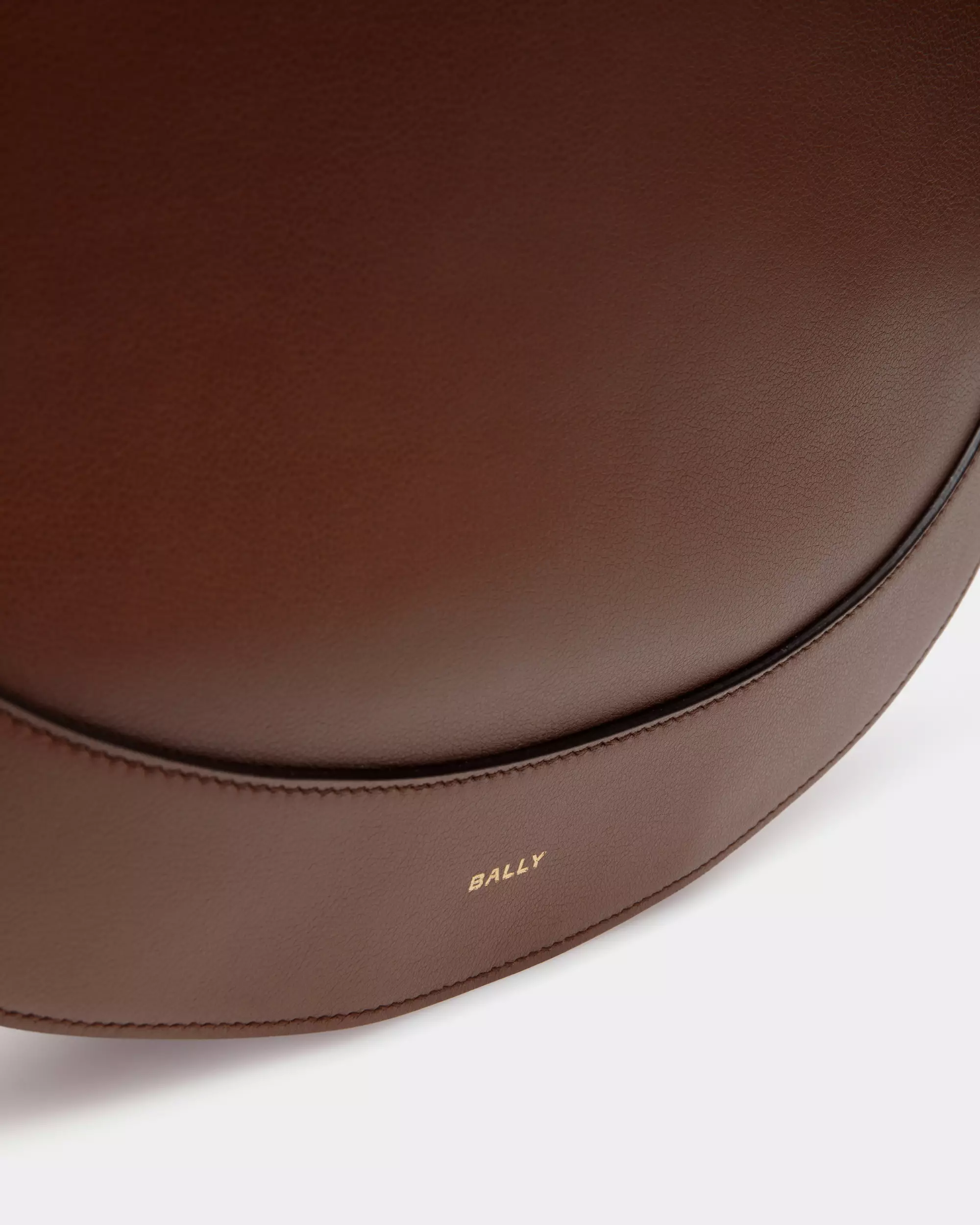 Lune Hobo Bag in Leather - Brown