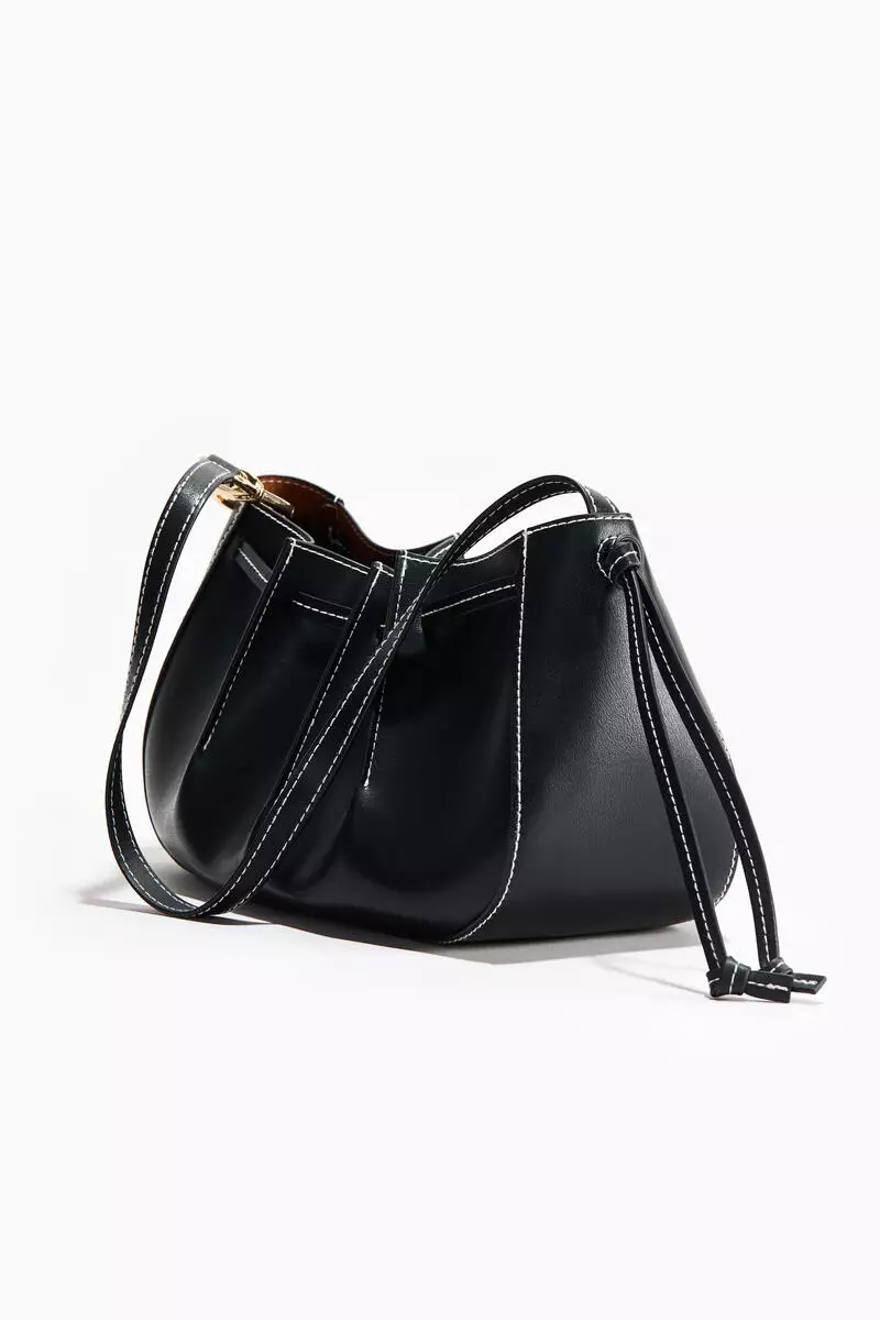Pleated shoulder bag