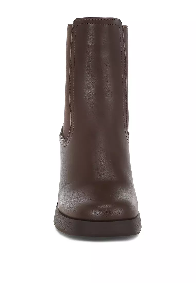 Faux Leather Chelsea Boots In Brown