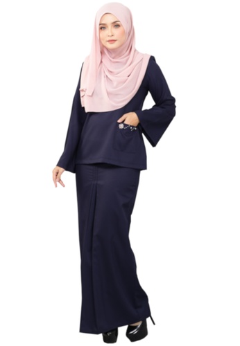 Kurung Kedah Fatimah (AEKKF03 Navy Blue) from ANNIS EXCLUSIVE in Blue