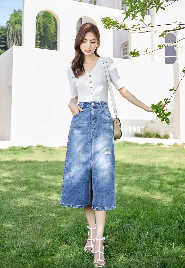 Hlaf Sleeve V-Neck Summer Front Button Knitted Top