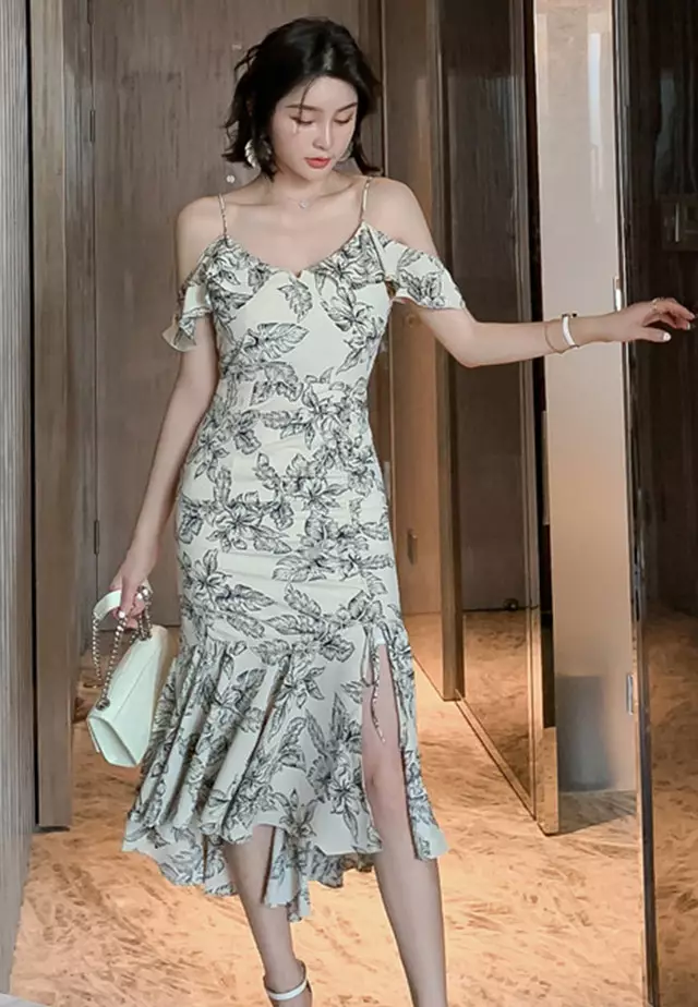 Sexy Ruffled Off-Shoulder Low-Cut Sling Floral One Piece Dress A21022255