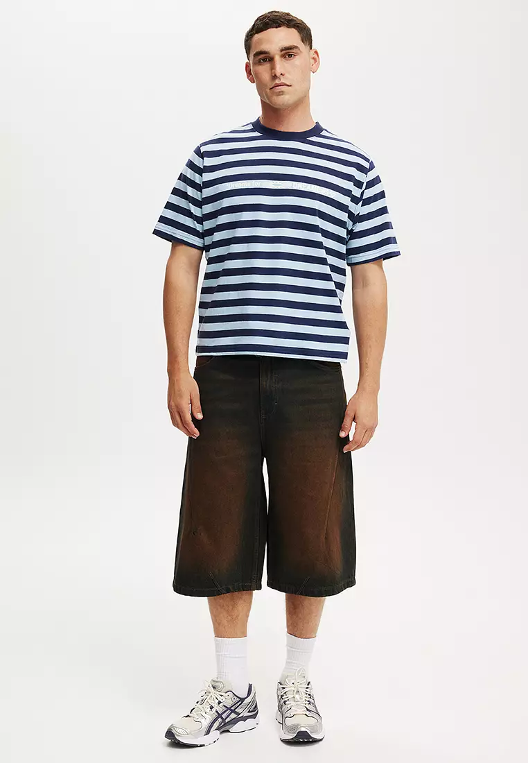 Cropped Fit Graphic T-Shirt