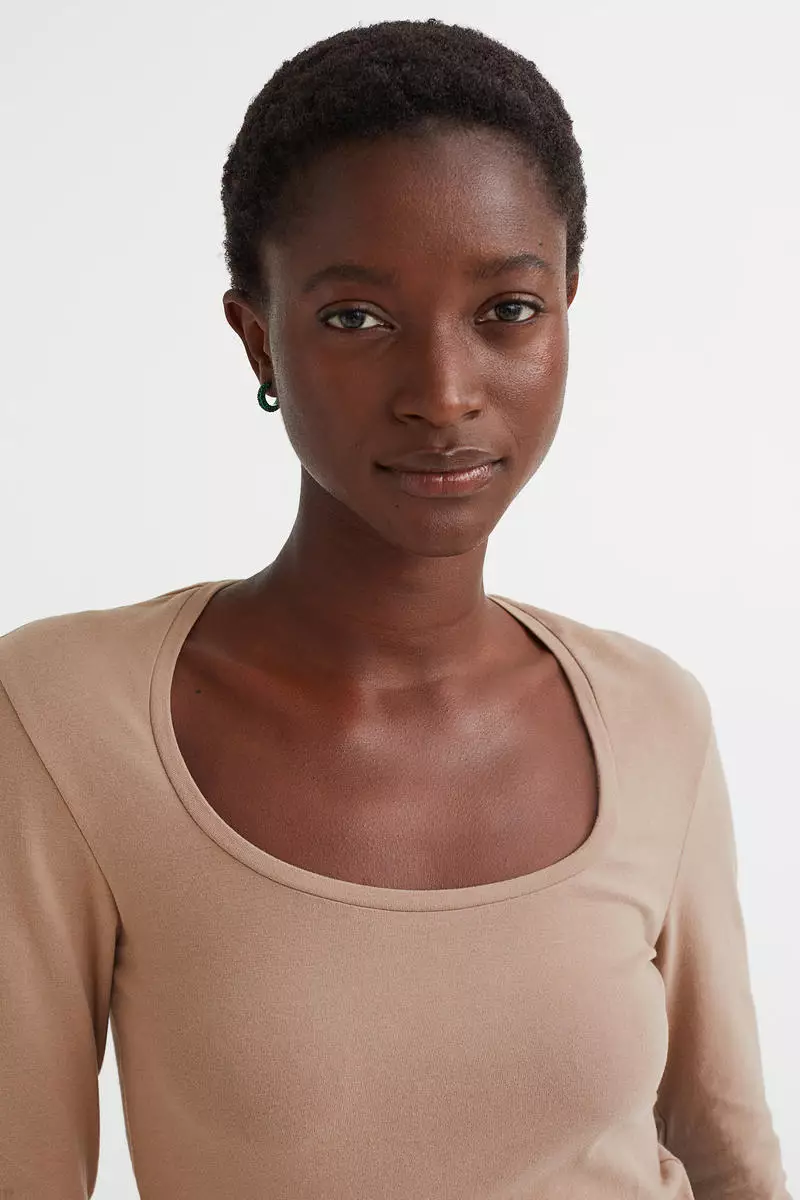 Long-sleeved jersey top