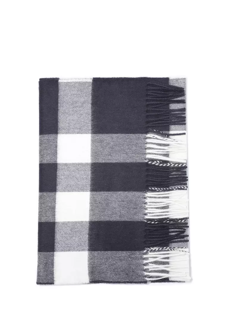 BURBERRY: cashmere scarf - Grey  Burberry scarf 8016395 online at