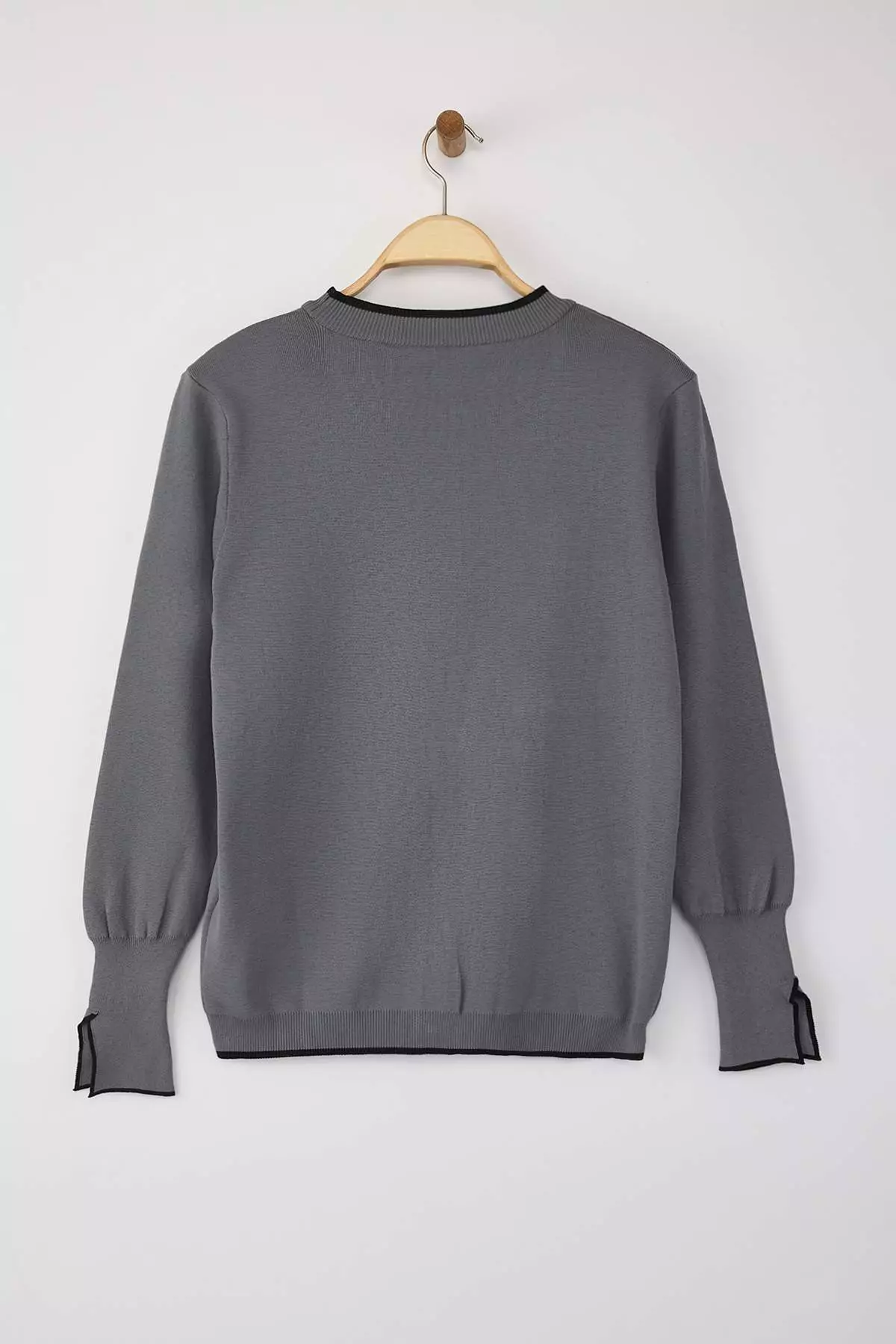 Gray Button Detailed Striped Knitwear Cardigan Tbbaw24Av00014