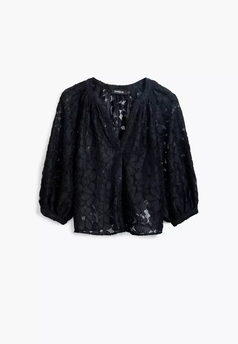 Cut-out blouse