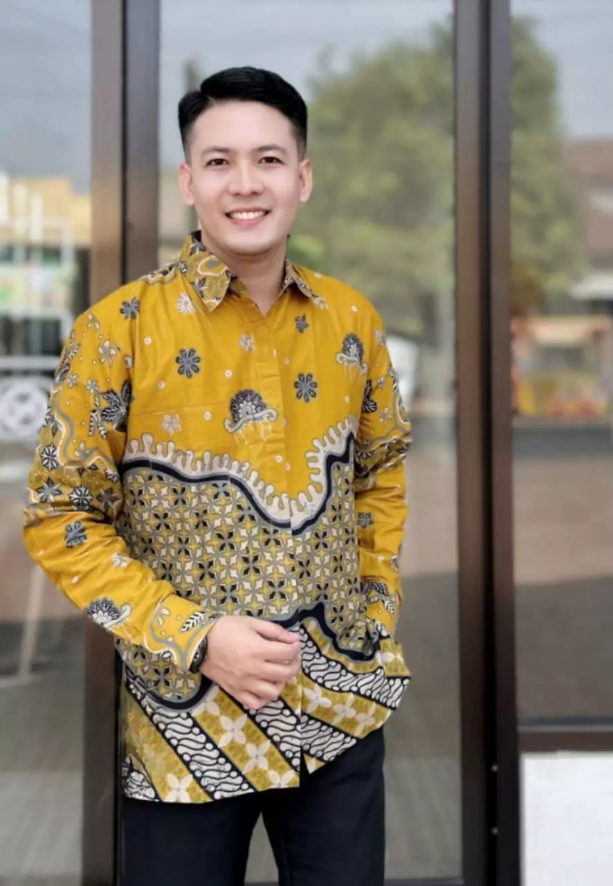 Almand Kuning Kemeja Batik Pria Premium Slimfit Modern Lengan Panjang ALN