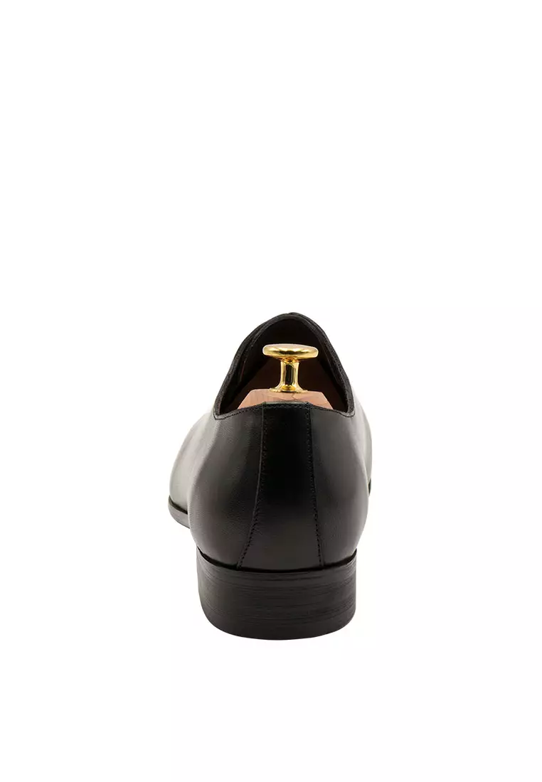 Carlota Wholecut Black Oxford