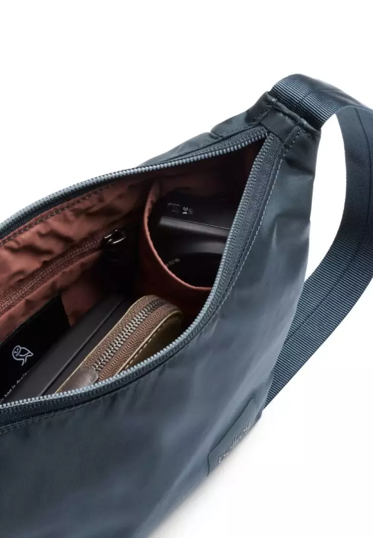 Bellroy Laneway Crescent Bag 2.5L - Bluesteel