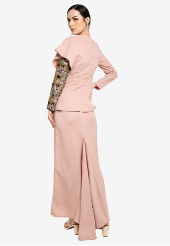 Buy Asymmetrical Sleeves Kurung Set from Lubna in Purple at Zalora