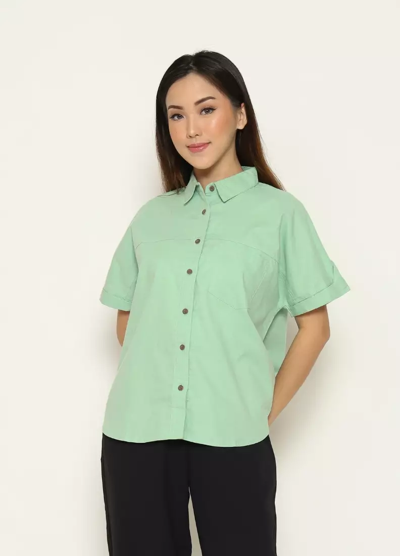 Urban Exchange Kemeja Alisha Light Green - Kemeja Basic Lengan Pendek