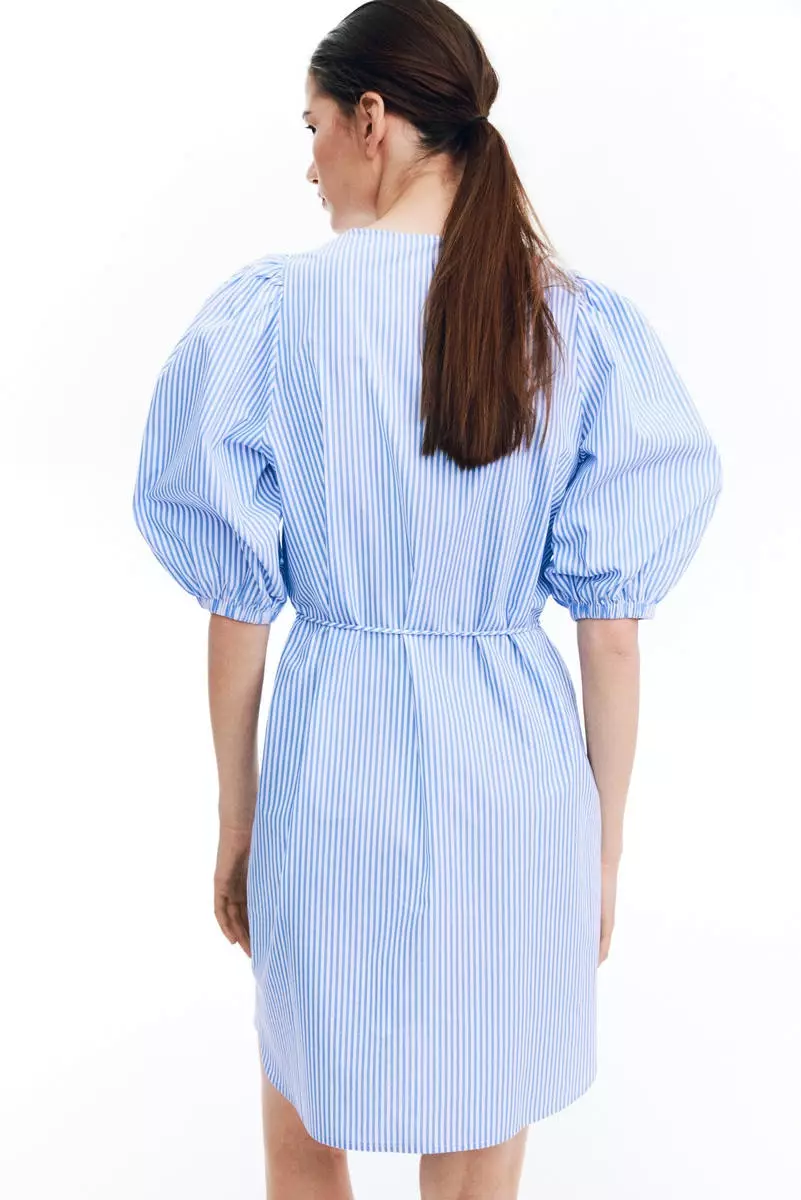 Puff-sleeved dress