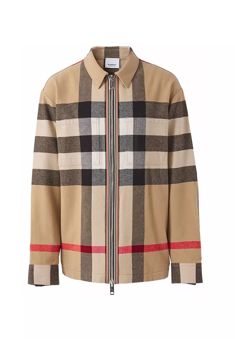 Burberry deals exaggerated collar