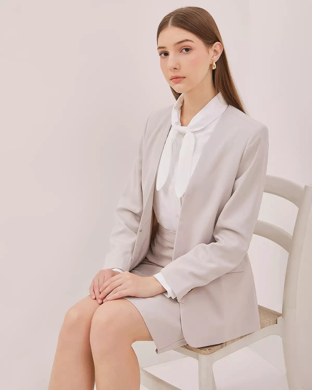 WOMEN'S FORMAL CREAM LONG SLEEVED BLAZER