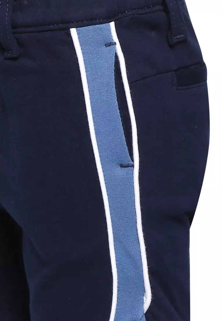 Celana Bermuda Knitting