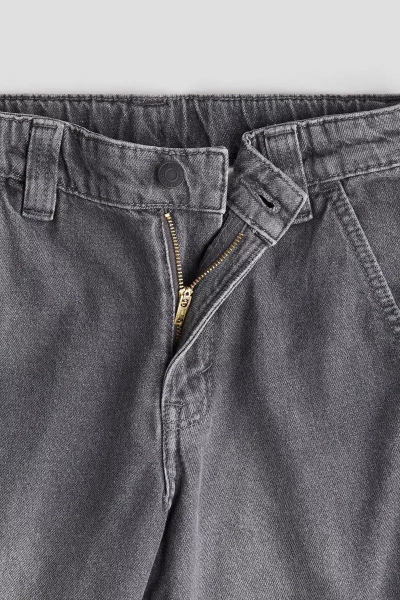 Baggy Fit Cargo Jeans