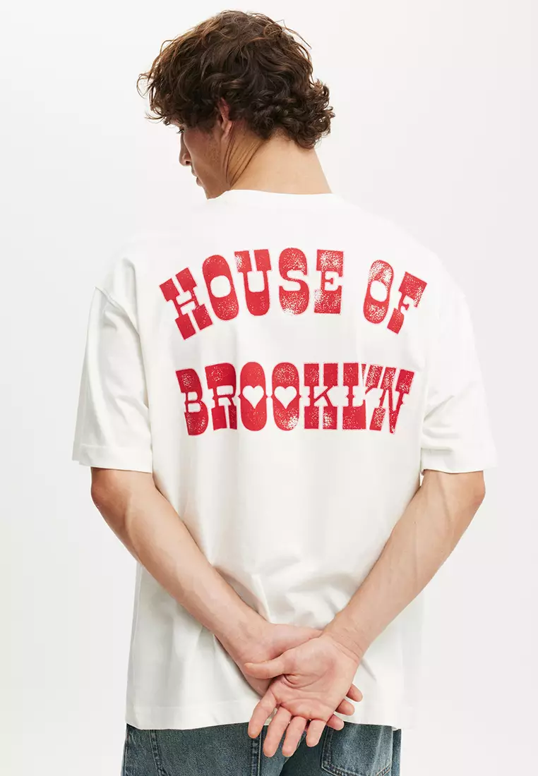 Box Fit Graphic T-Shirt