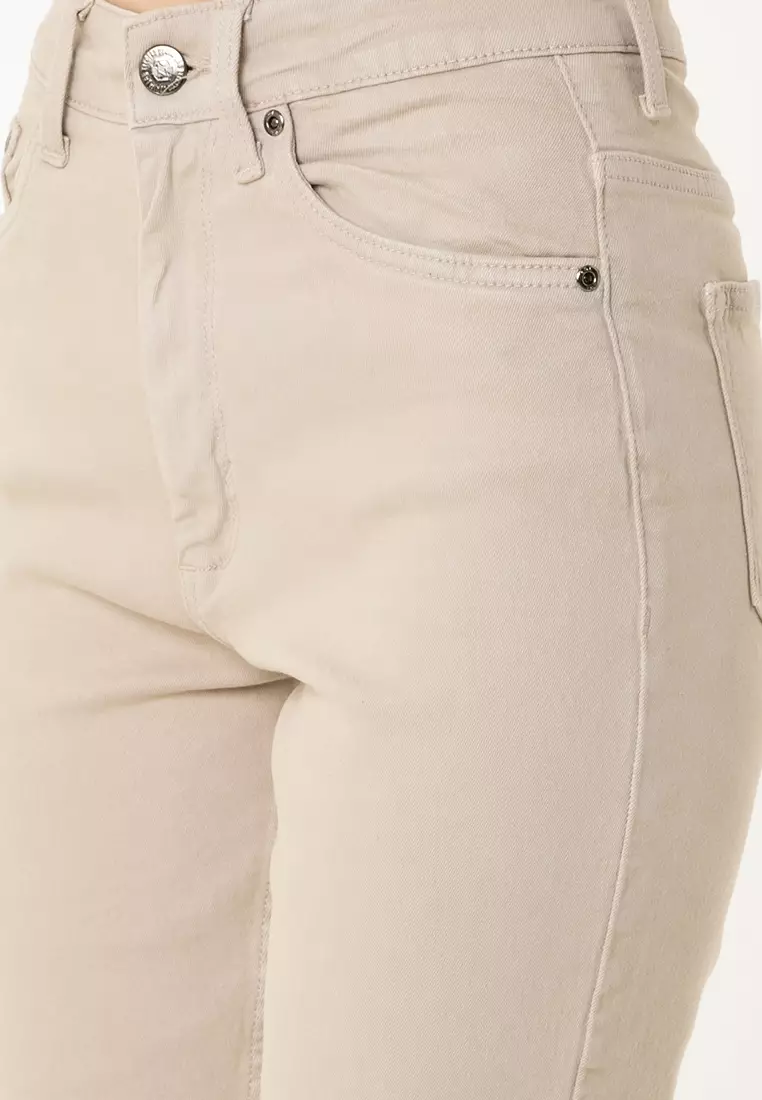 Quantic Tapered Mom Jeans