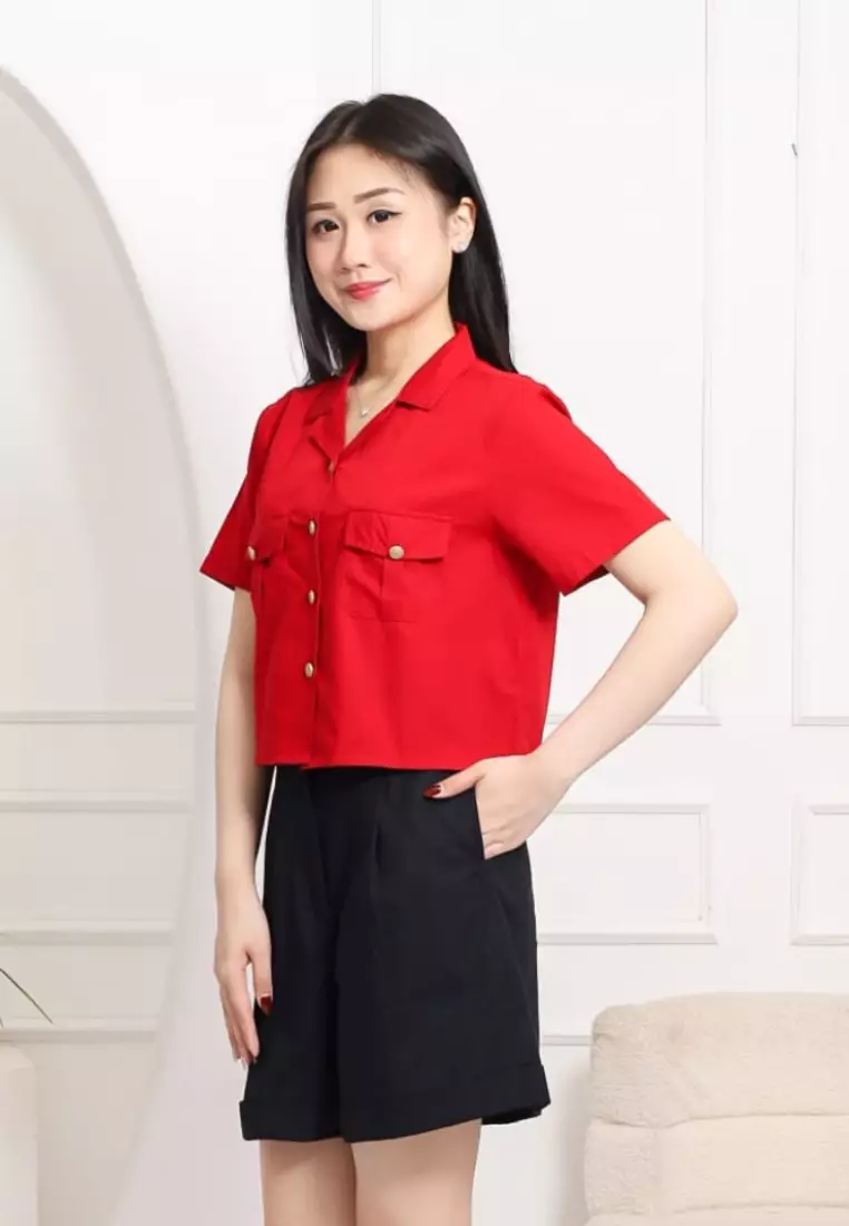Recya V-Neck Shirt in Red