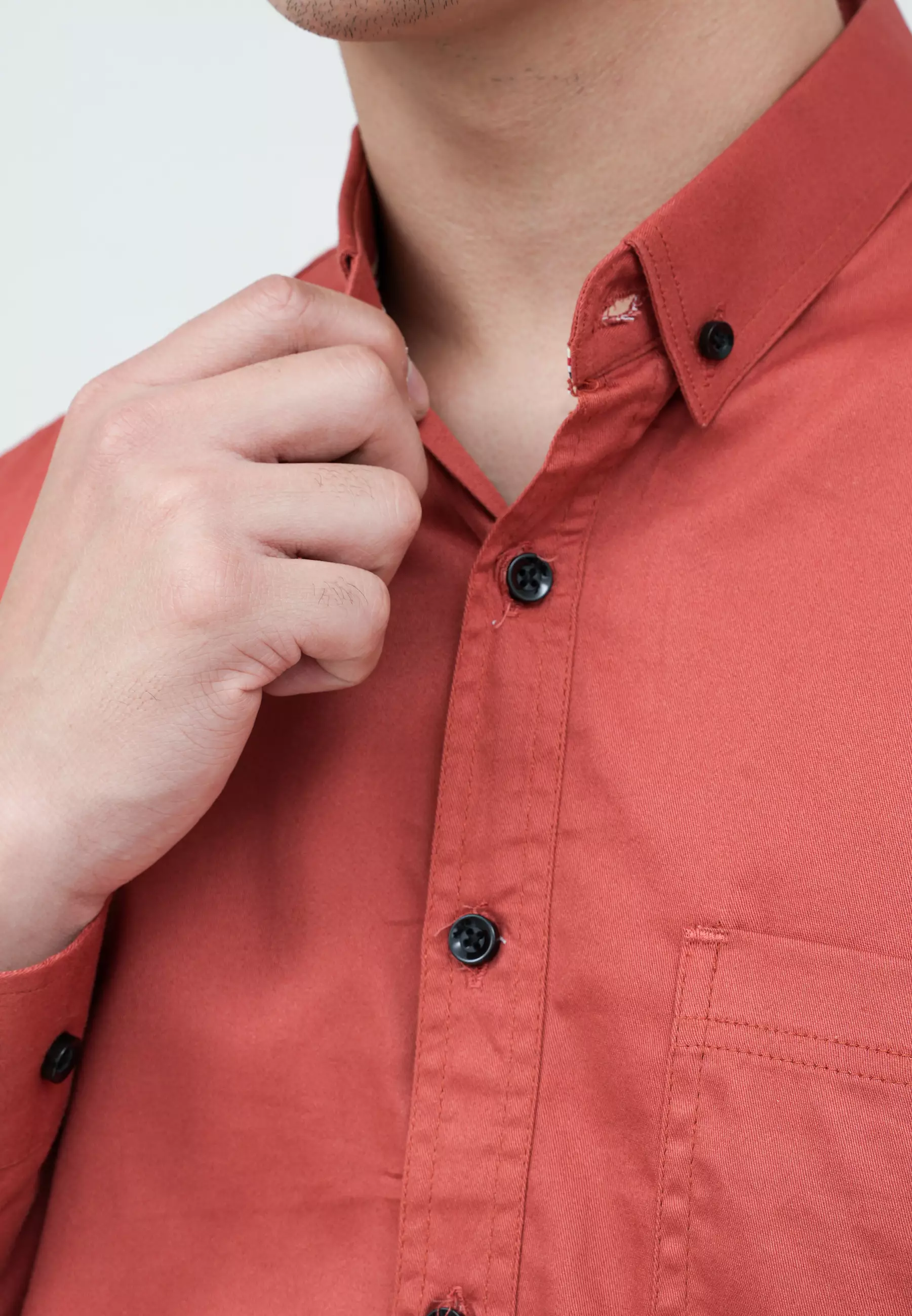 Houseofcuff Kemeja Pria Lengan Panjang Slim Fit Teracotta Merah Bata