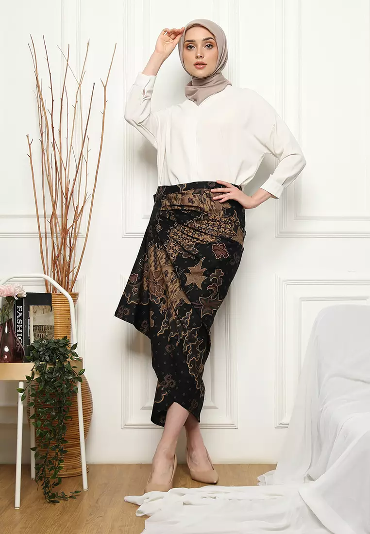 Enzy Batik Rok Lilit Ruffler Anargya - Black