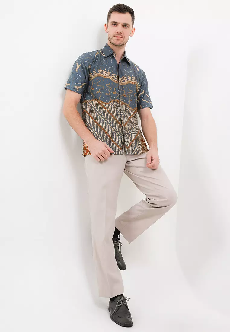Meylika Kemeja Batik Premium Pria Casual Modern Lengan Pendek