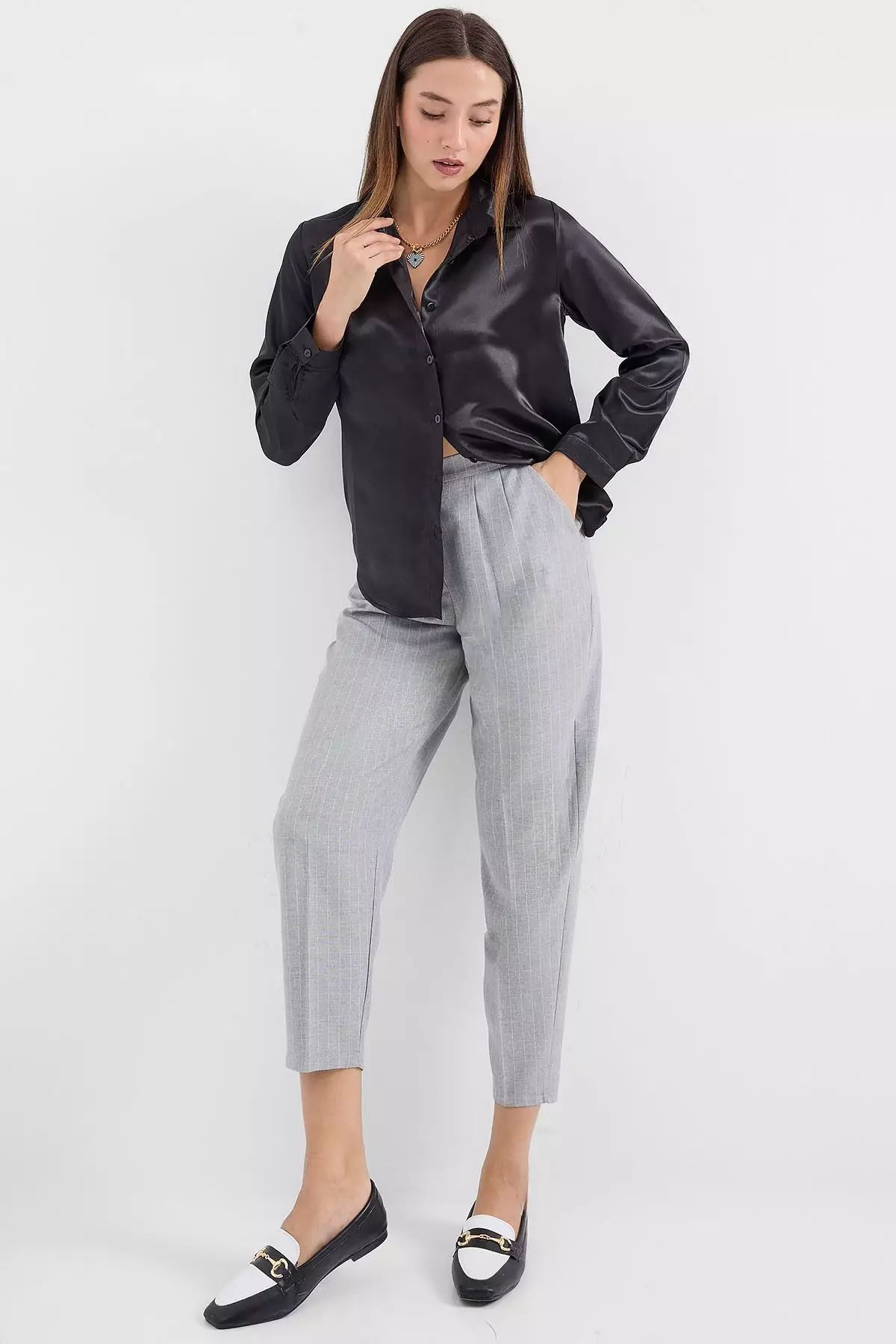 Long Sleeves Collared Shirt