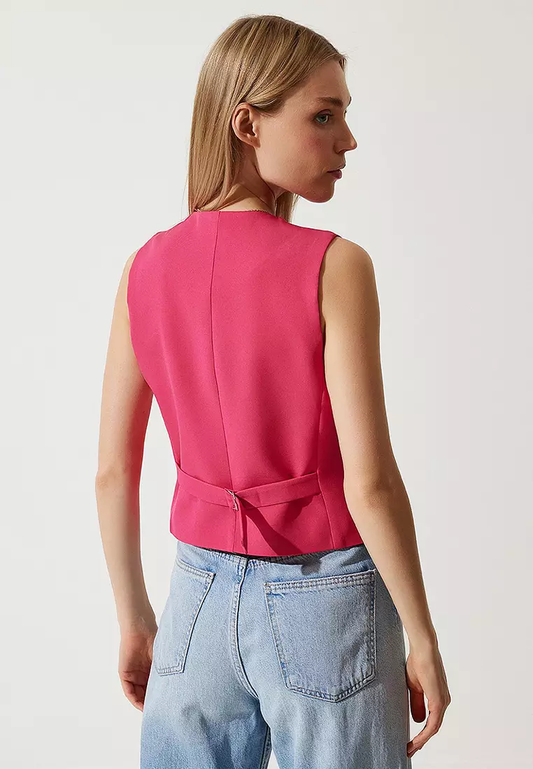 Short Fitted Vest