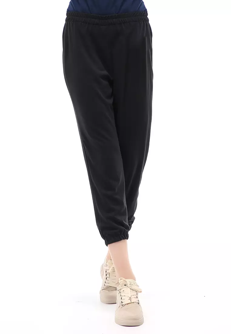 Nabila Legging Karet Muslimah Polos Bawahan Wanita Regular Fit - Hitam