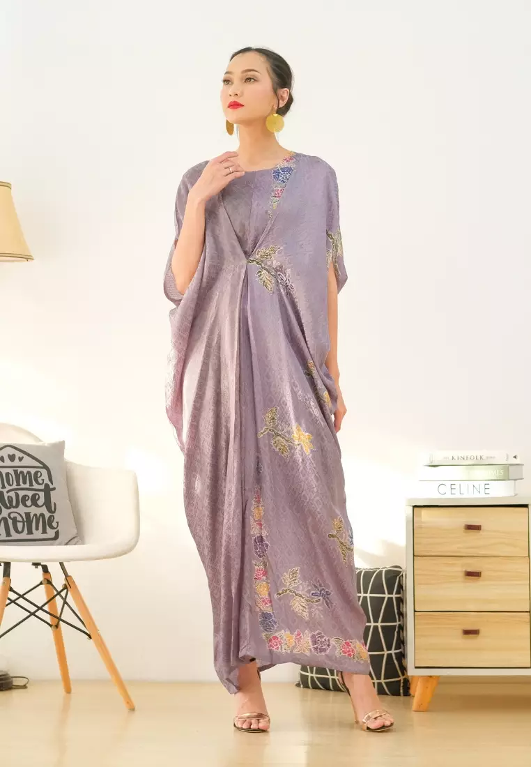 RINJANIE BATIK - Kaftan Batik Wanita - Kaftan Syariah - Lavender - OOTD Lebaran - Batik Encim Peranakan Premium