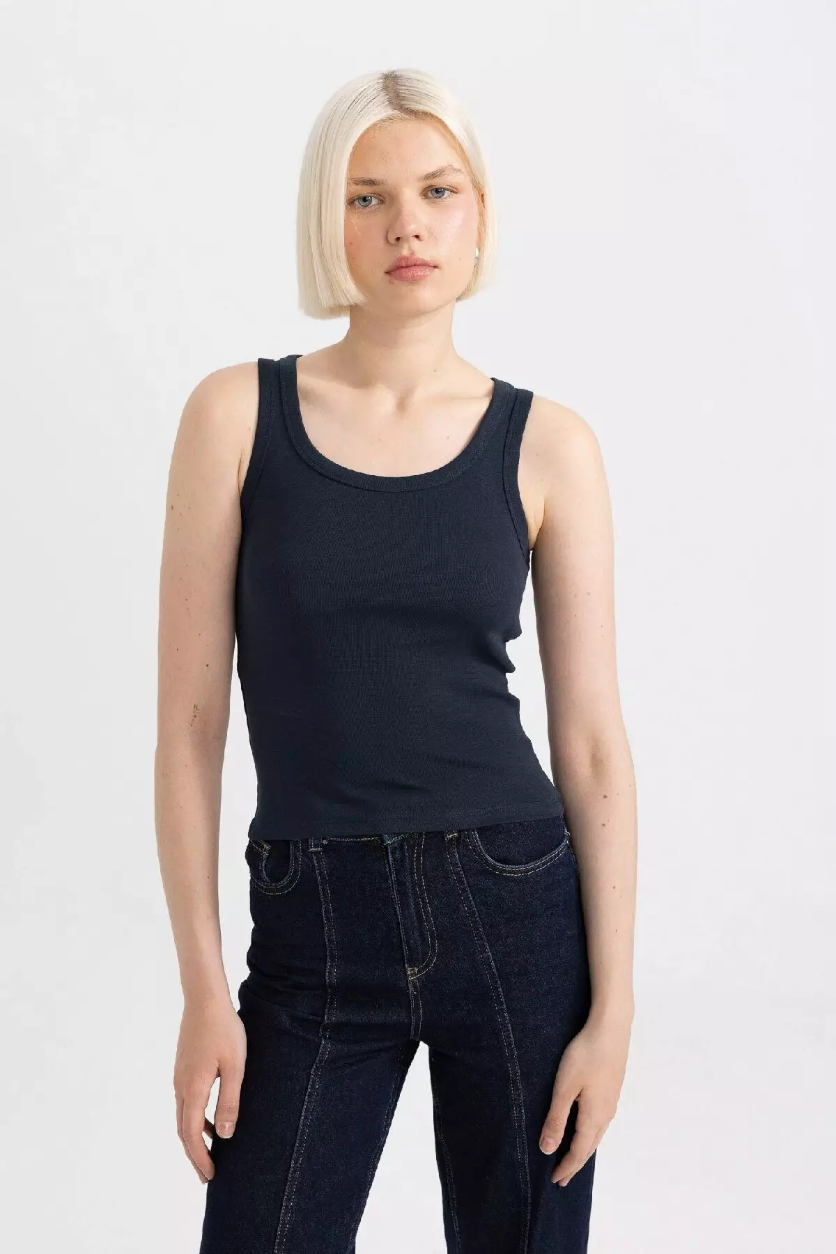 Slim Fit Slim Fit U Neck Basic Plain Ribbed Undershirt C9826Axns