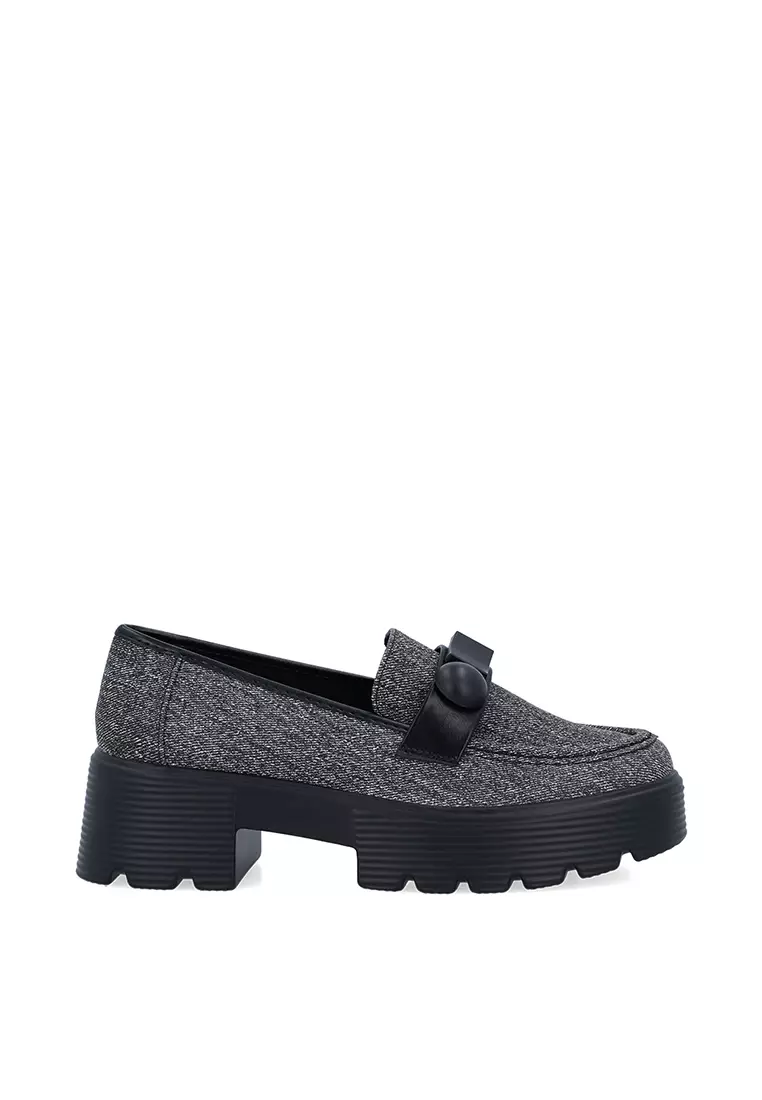 Discount on Carlo Rino  shoes - SKU: Black CR Textured Charm Loafers