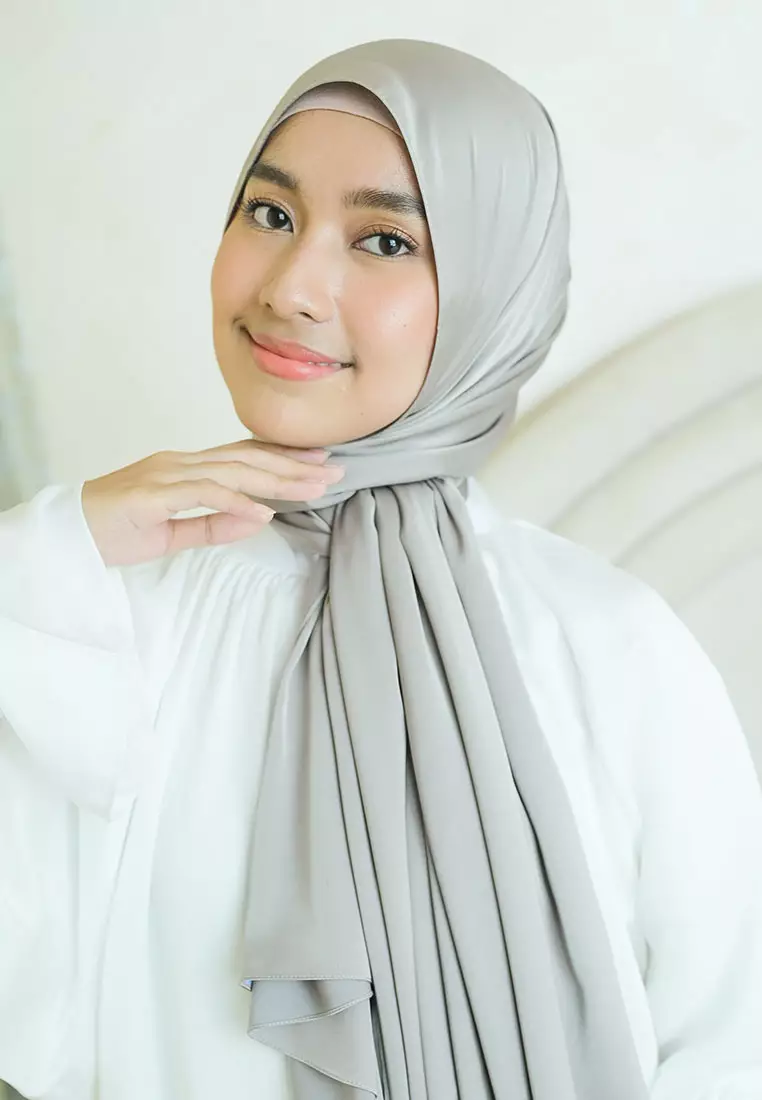 Shadeera Silk Shawl Light Grey (Lozy x Shadira)