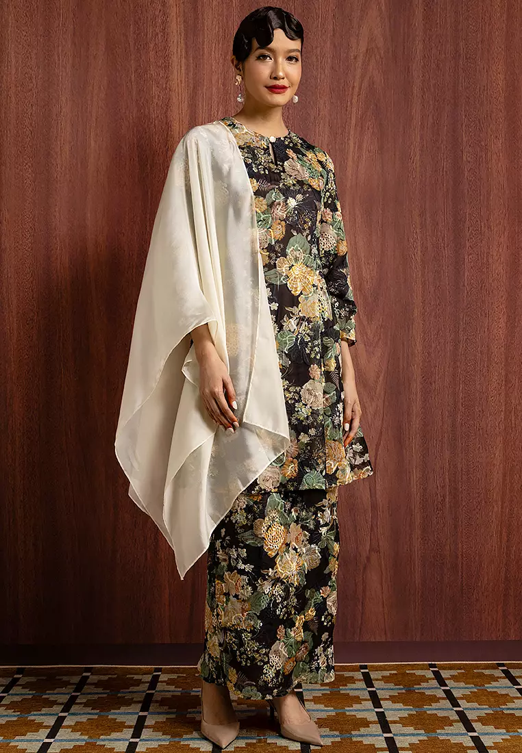 SOPHIA KURUNG PAHANG SET WITH SELENDANG