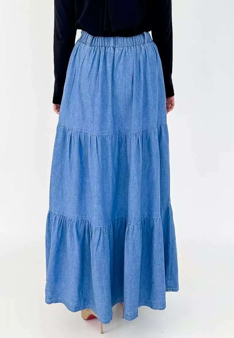 LEZAHRASIGNATURE Arabel Denim Skirt (Rok Panjang Jeans Flare) Biru muda
