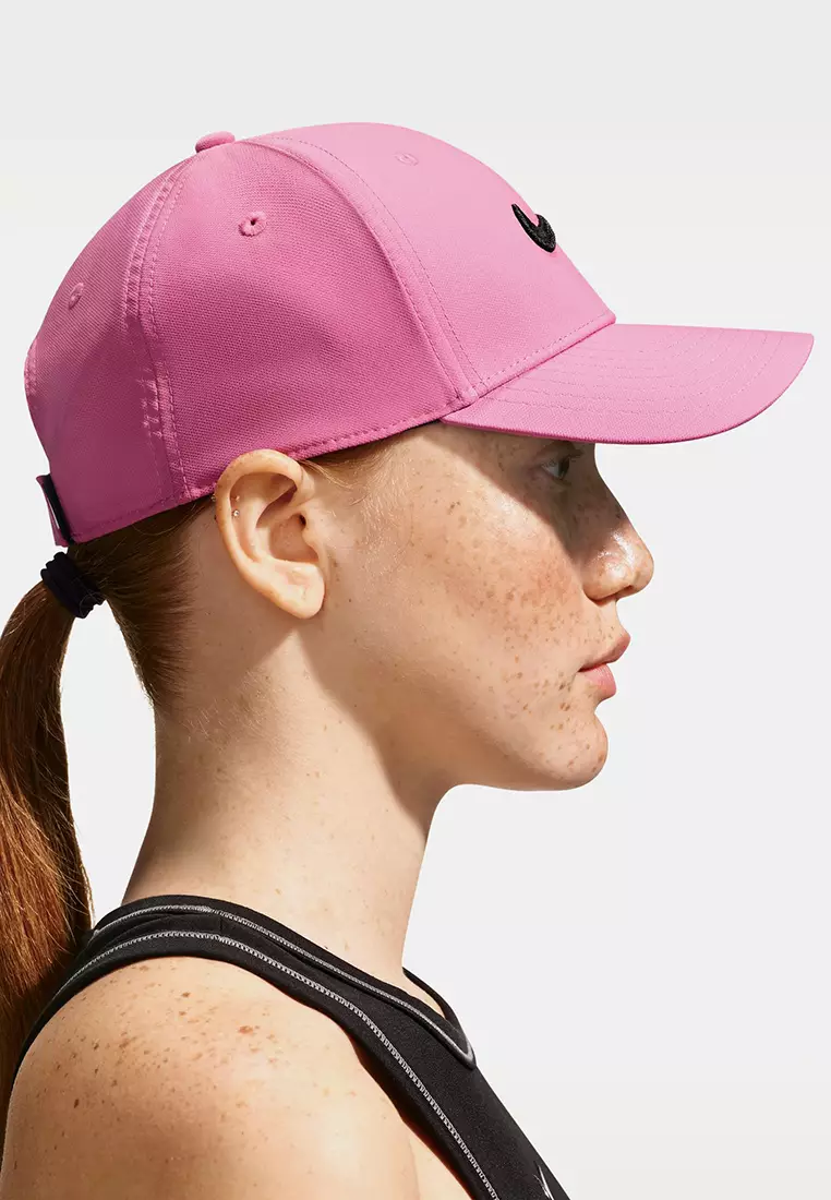 Dri-FIT Club Structured Swoosh Unisex Cap