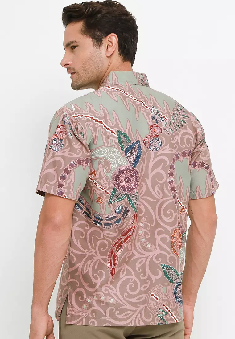 Kasta BrahmaTosca Lengan Pendek