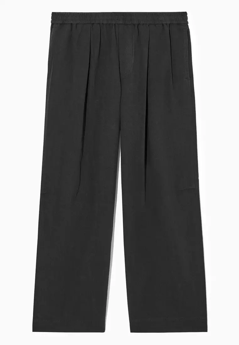 Buy COS Pleated Wide-Leg Chambray Trousers 2024 Online | ZALORA Philippines