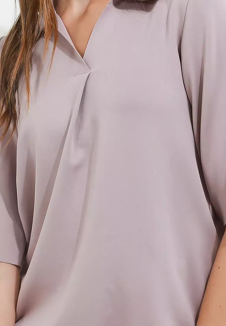 Unfinished Basic Blouse