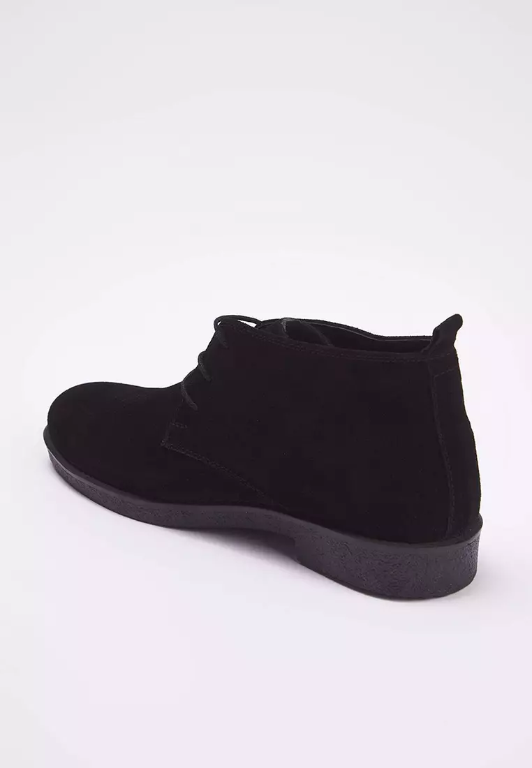 Lace-Up Chelsea Boots