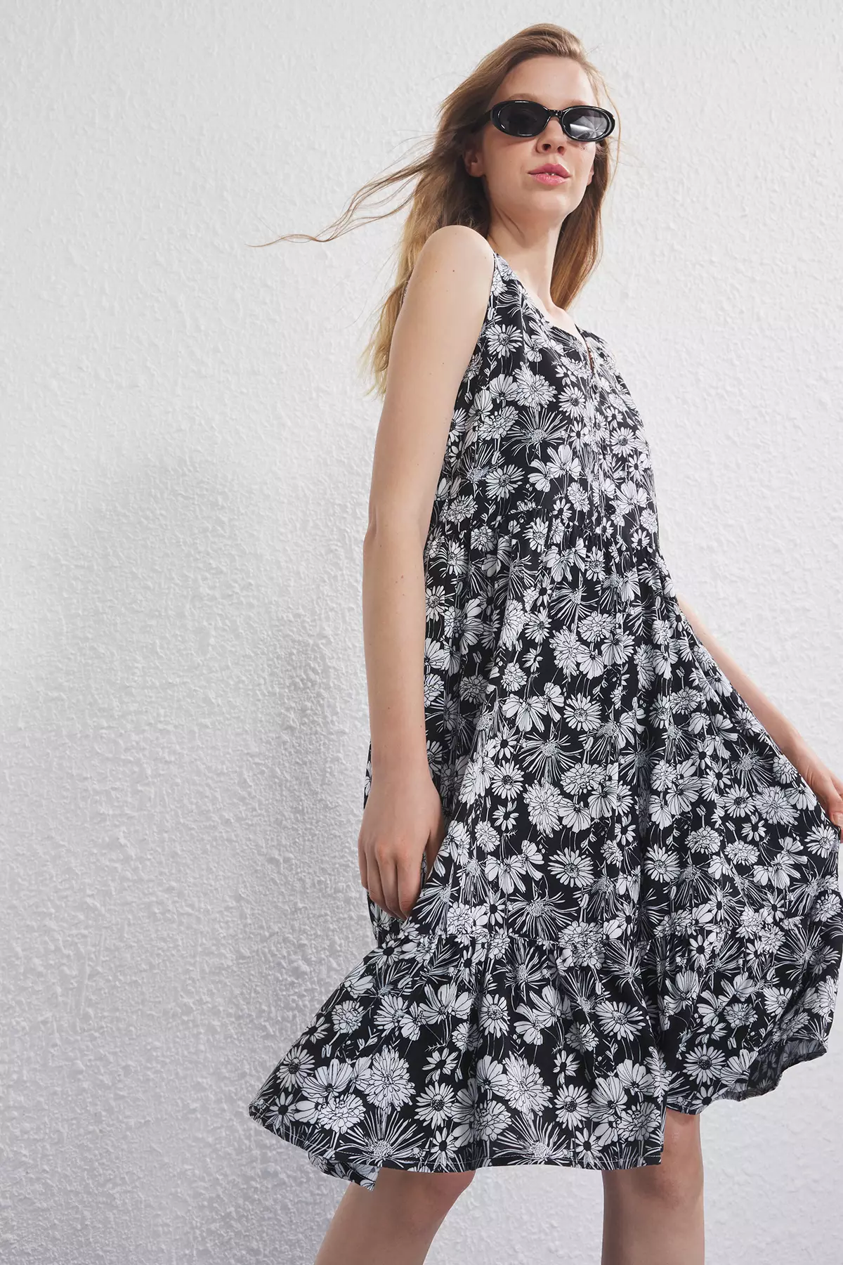 Black Floral Midi Woven Dress TWOSS25EL00767