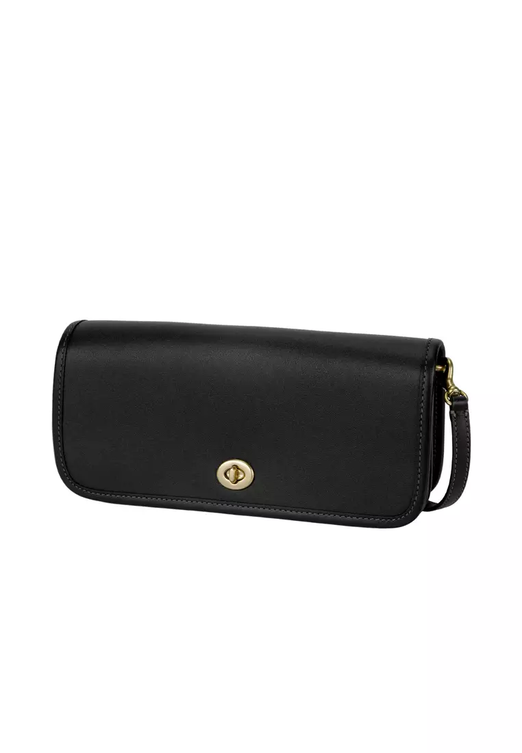 Dinky 26 Women's Shoulder Bag in Black CW641