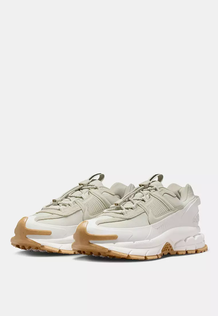 Zoom Vomero Roam Winterized Shoes