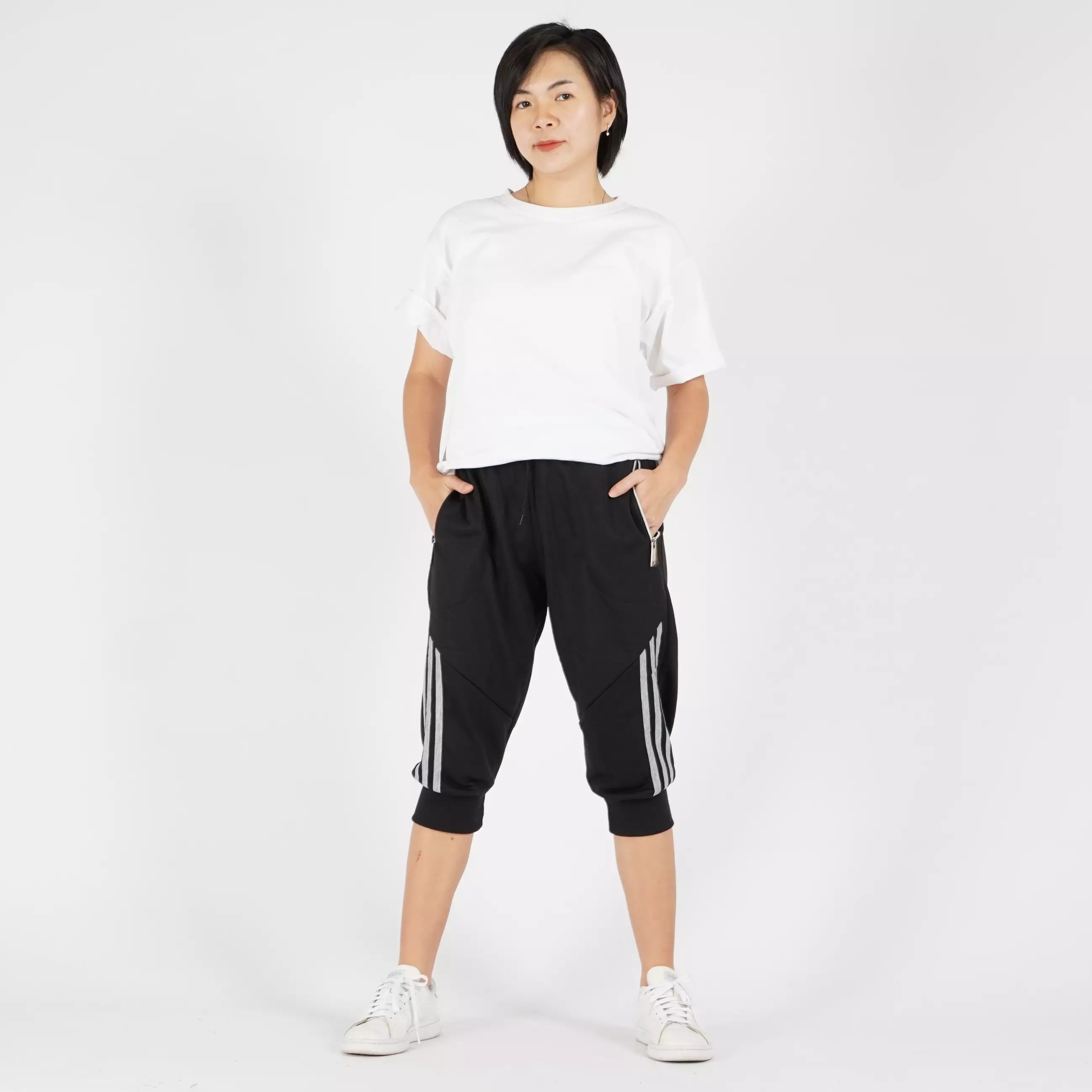 Stevi Celana Pendek Wanita Selutut Celana Wanita Pendek Short Pants Celana Olahraga Wanita - HITAM