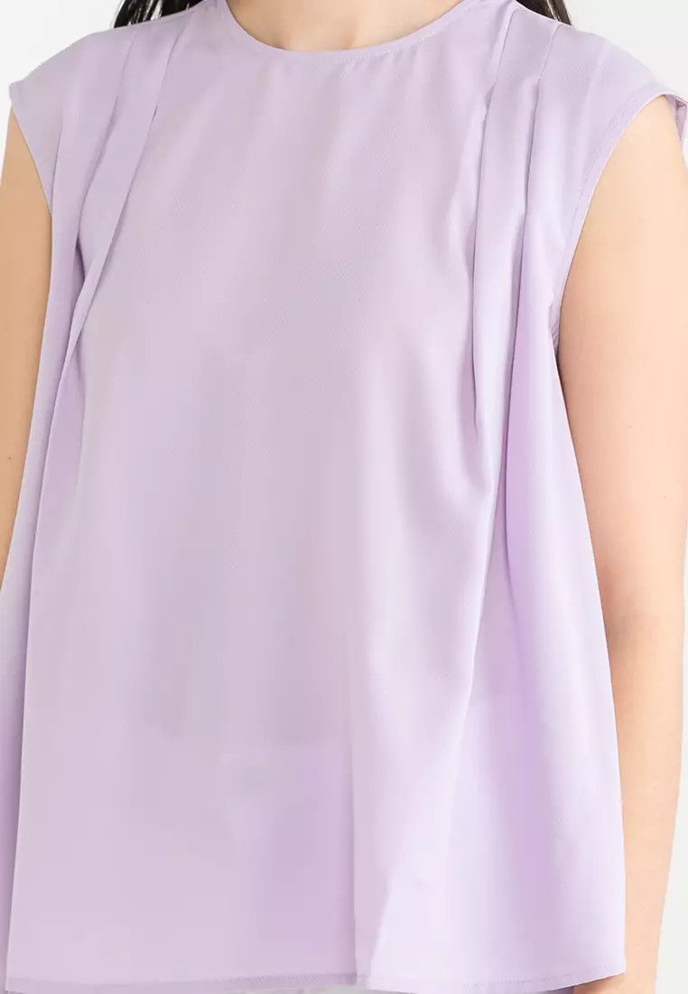 Wide Shoulder Pleat Detail Top