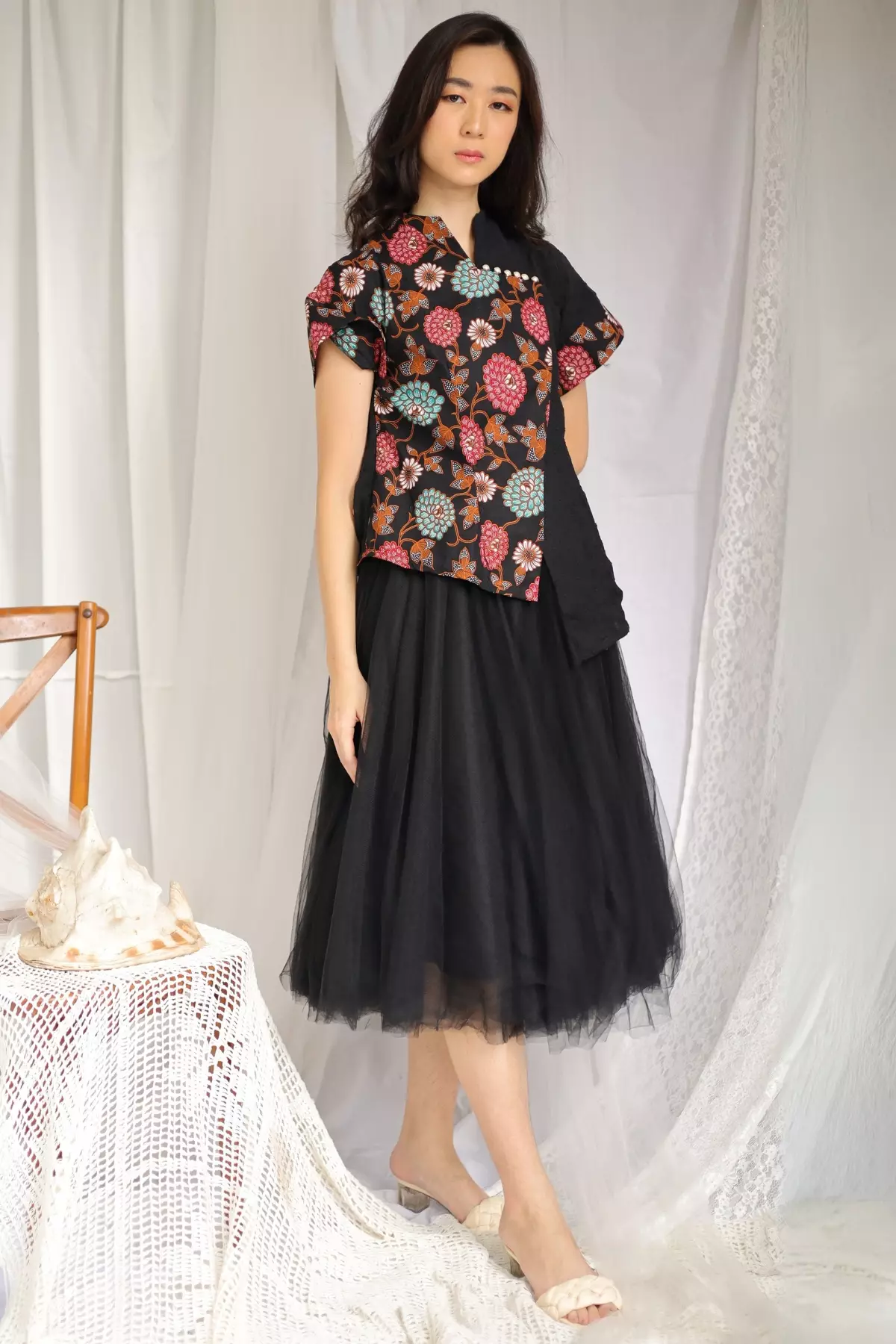 Serodja Krisantium Janggan Kebaya